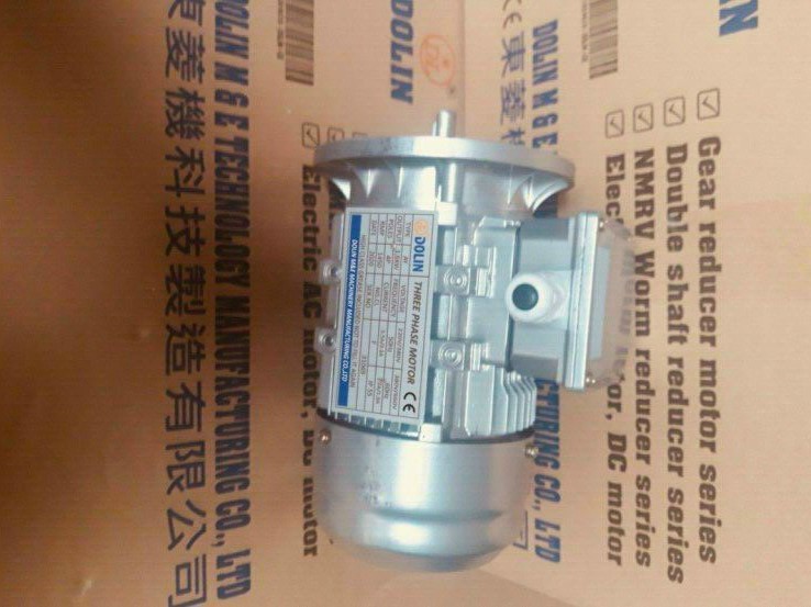 Synchronous Motors vs. Induction Motors - What's the Difference?